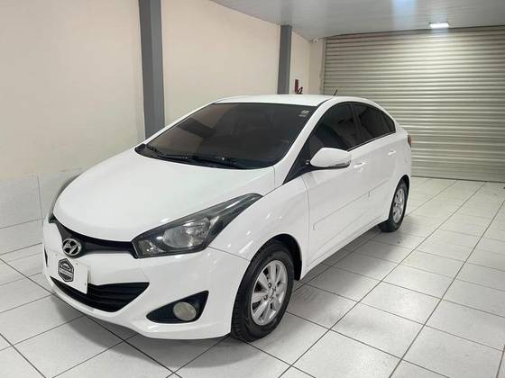 HYUNDAI HB20S 1.6 COMFORT PLUS 16V FLEX 4P MANUAL HYUNDAI HB20S 1.6 COMFORT PLUS 16V FLEX 4P MANUAL